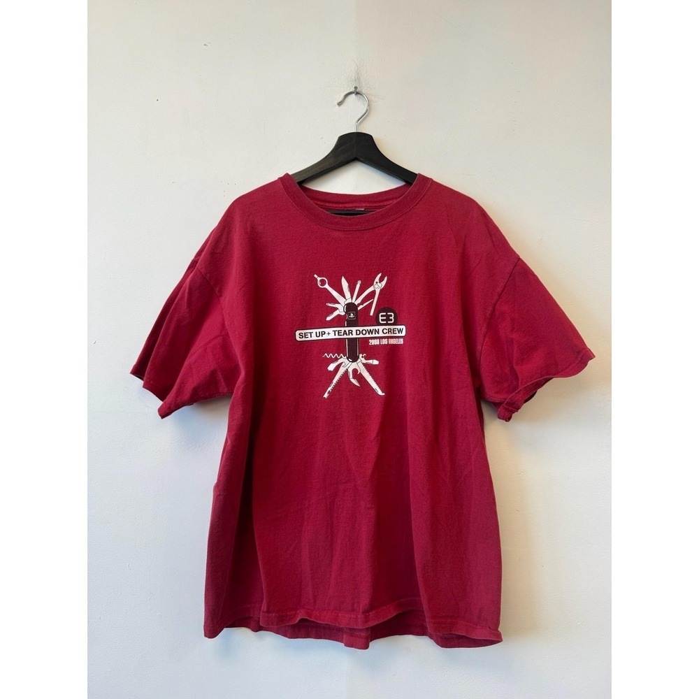 PlayStation E3 2009 Crew Shirt Mens XL Red Set Up Tear Down Graphic Tee Gaming‎